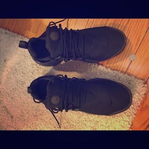 Men’s Nike Presto size 10.